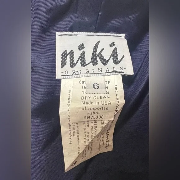 Vintage long velvet dress - Picture 7 of 8